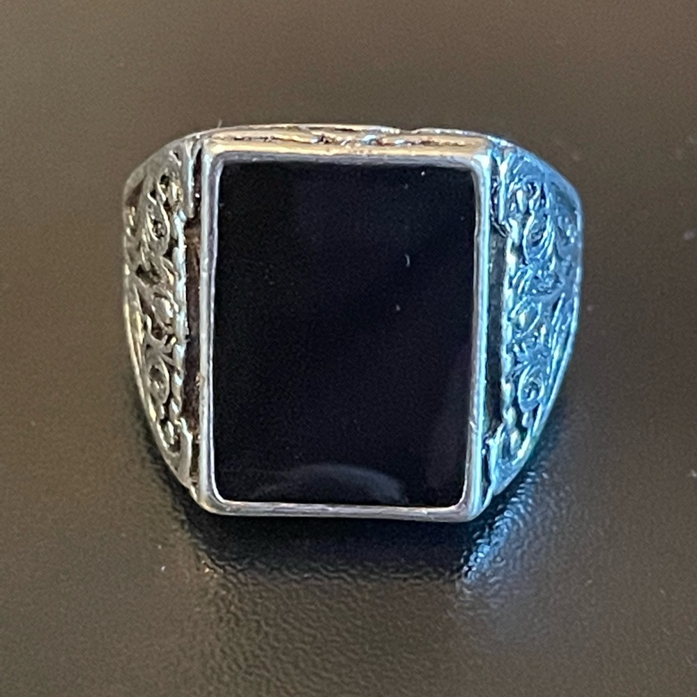 Black obsidian gemstone ring size 7.5